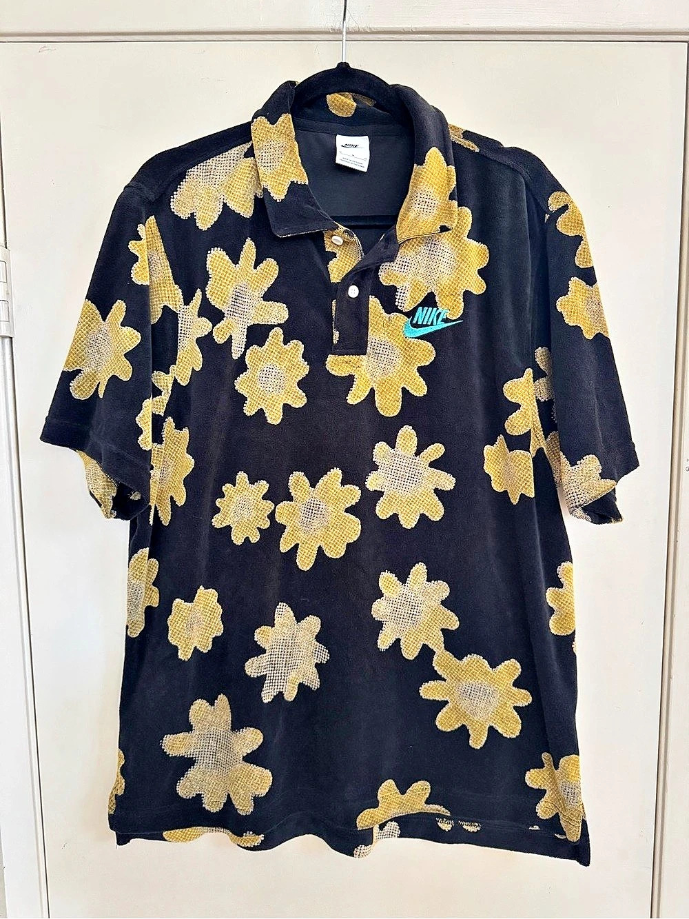 Nike Floral Terry Cloth Polo Shirt Floral Polo Shirt in Black & Yellow Size